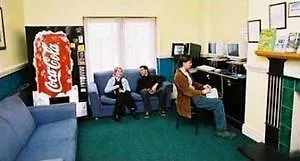 אכסניה Abrahams *